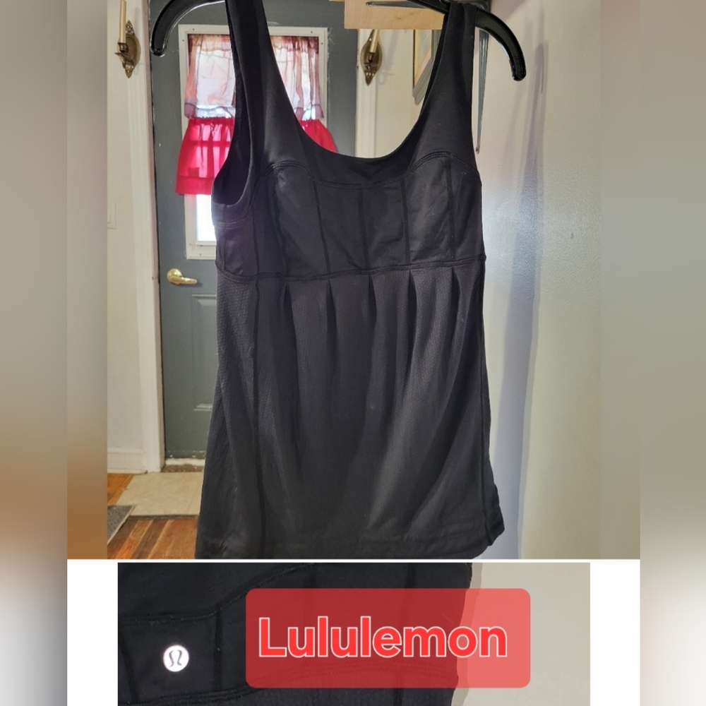 Lululemon black tank size 8